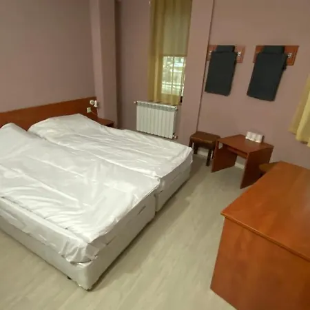 Хотел Враца 2*